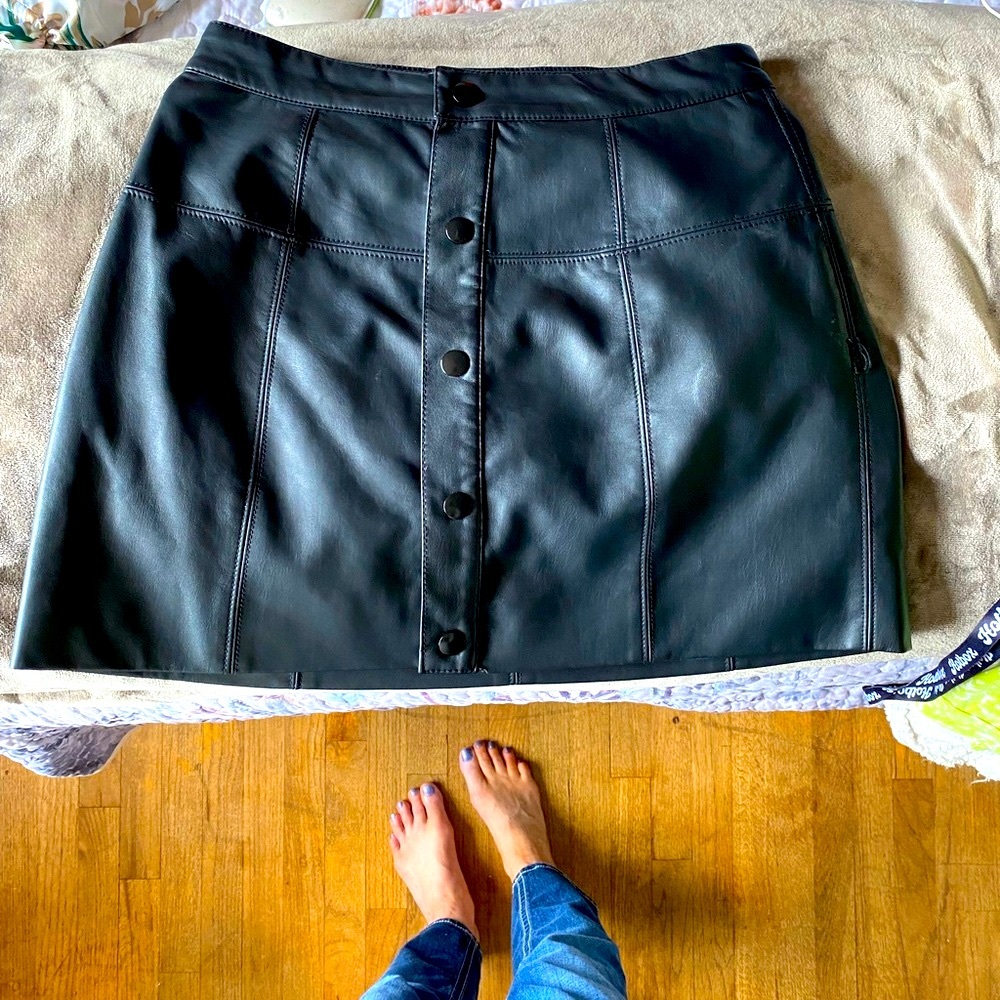 Free People sz 6 mini skirt